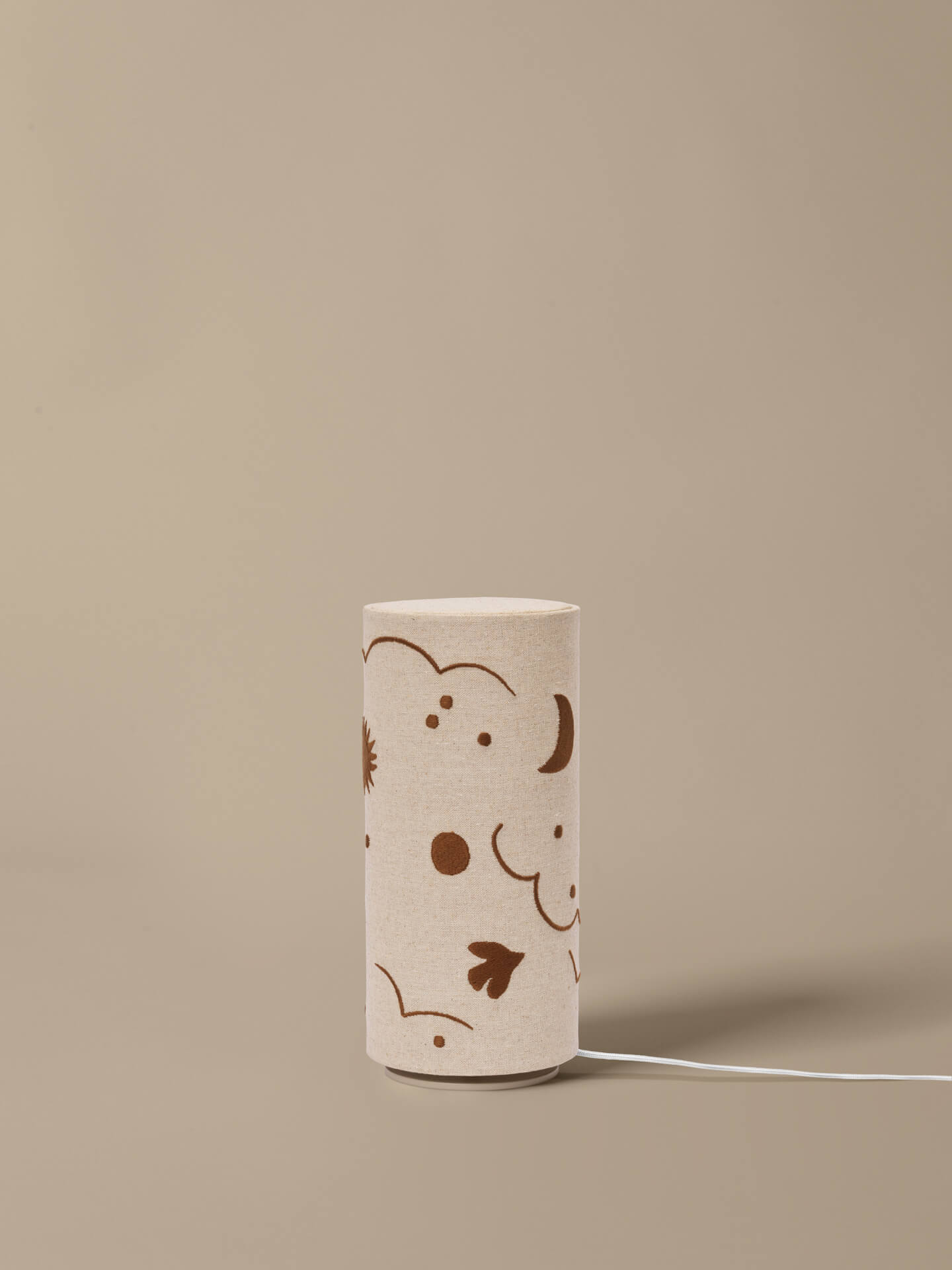 Skye Tischleuchte – Natur/Bronze