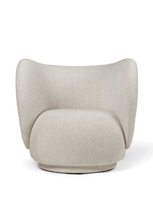 Rico Lounge Chair – Weicher Bouclé – Off-White/Sand